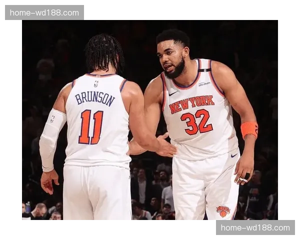 恩比德赛后摇手指抗议判罚，76人将帅对关键漏判表示强烈不满