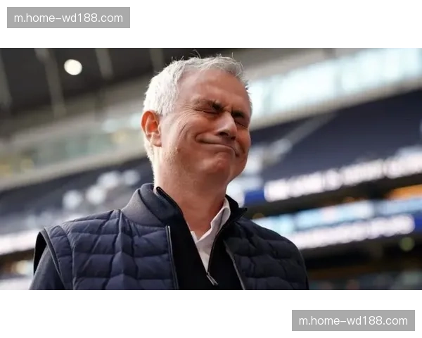 水晶宫少打一人崩盘 拉克鲁瓦红点套餐成转折